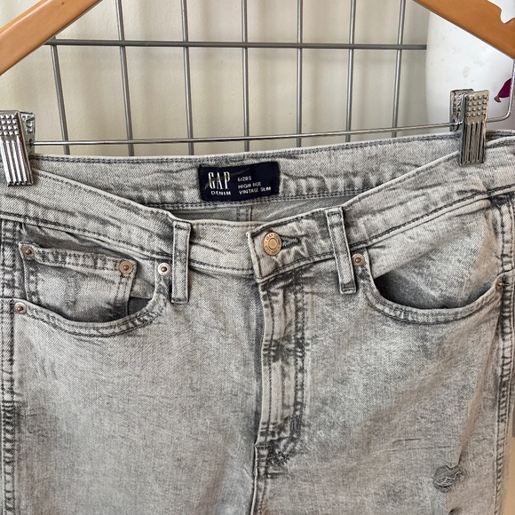 GAP Denim - Women’s Gap high rise vintage slim light grey jean